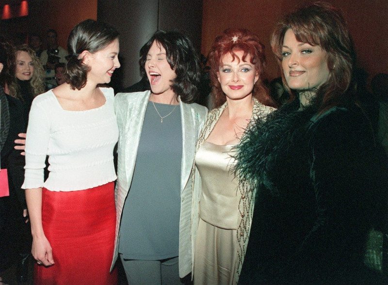 Naomi Judd didn’t name daughters Wynonna, Ashley in her will