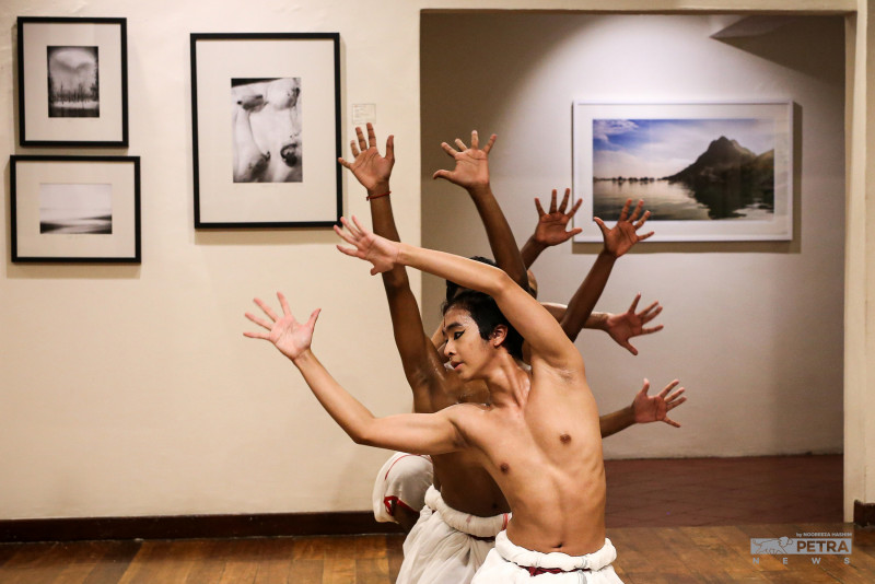 Photo of the Week: Conveying rhythm of the dance – Nooreeza Hashim