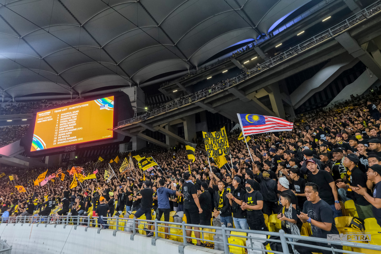 Regardless of losing or winning, the support from Ultras Malaya remains strong. – ABD RAZAK LATIF/The Vibes pic, June 14, 2022