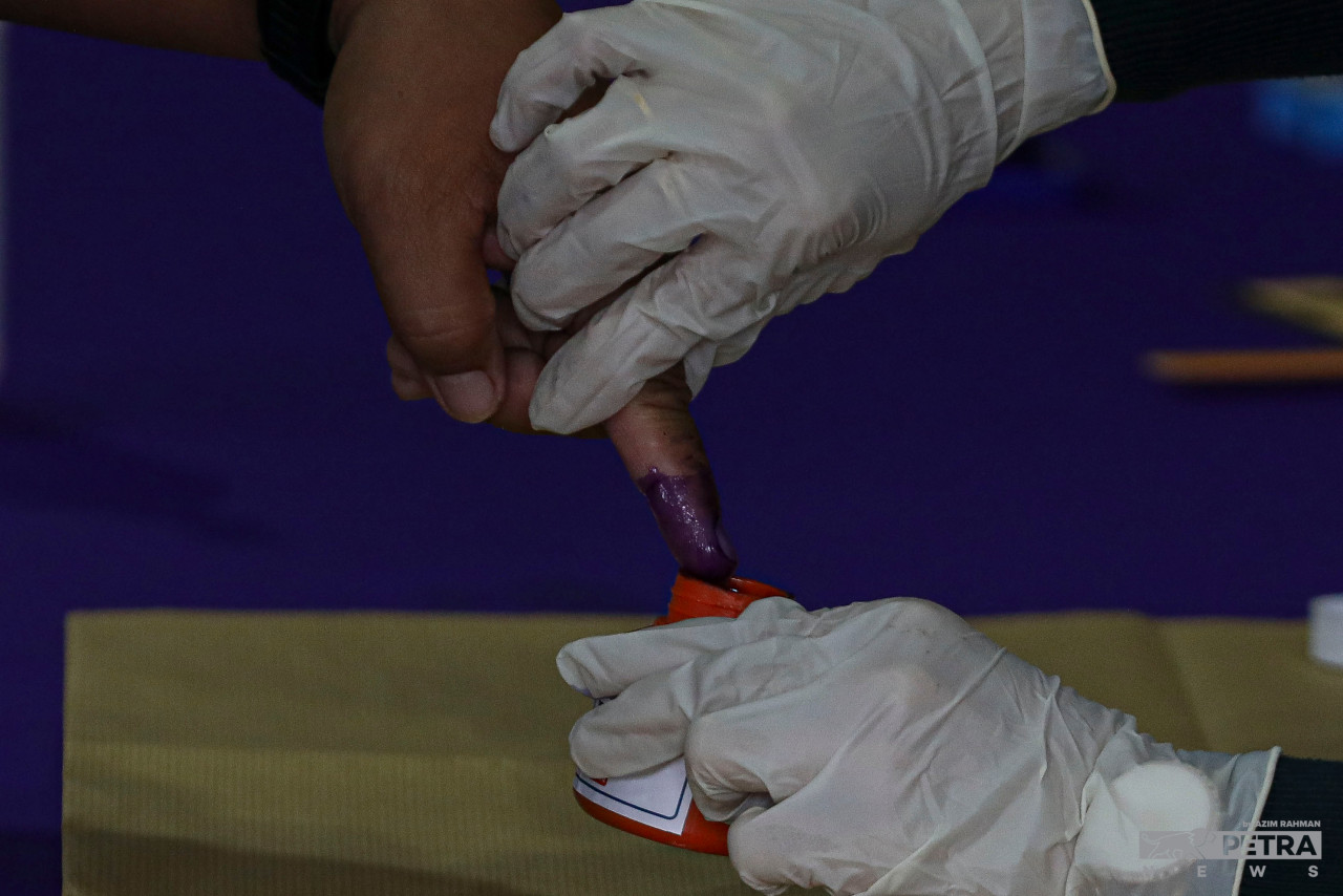 The use of permanent ink for voting has been introduced by the government since the 13th general election in May 2013. – AZIM RAHMAN/The Vibes pic, March 8, 2022