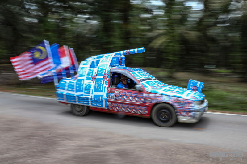 [PHOTOS] Campaigning for Johor polls enters fifth gear