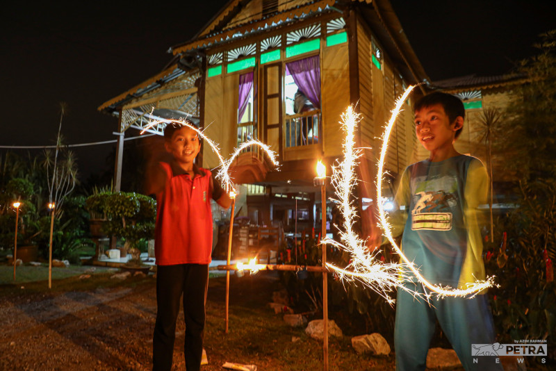 Please monitor children playing with fireworks: Aiman Athirah