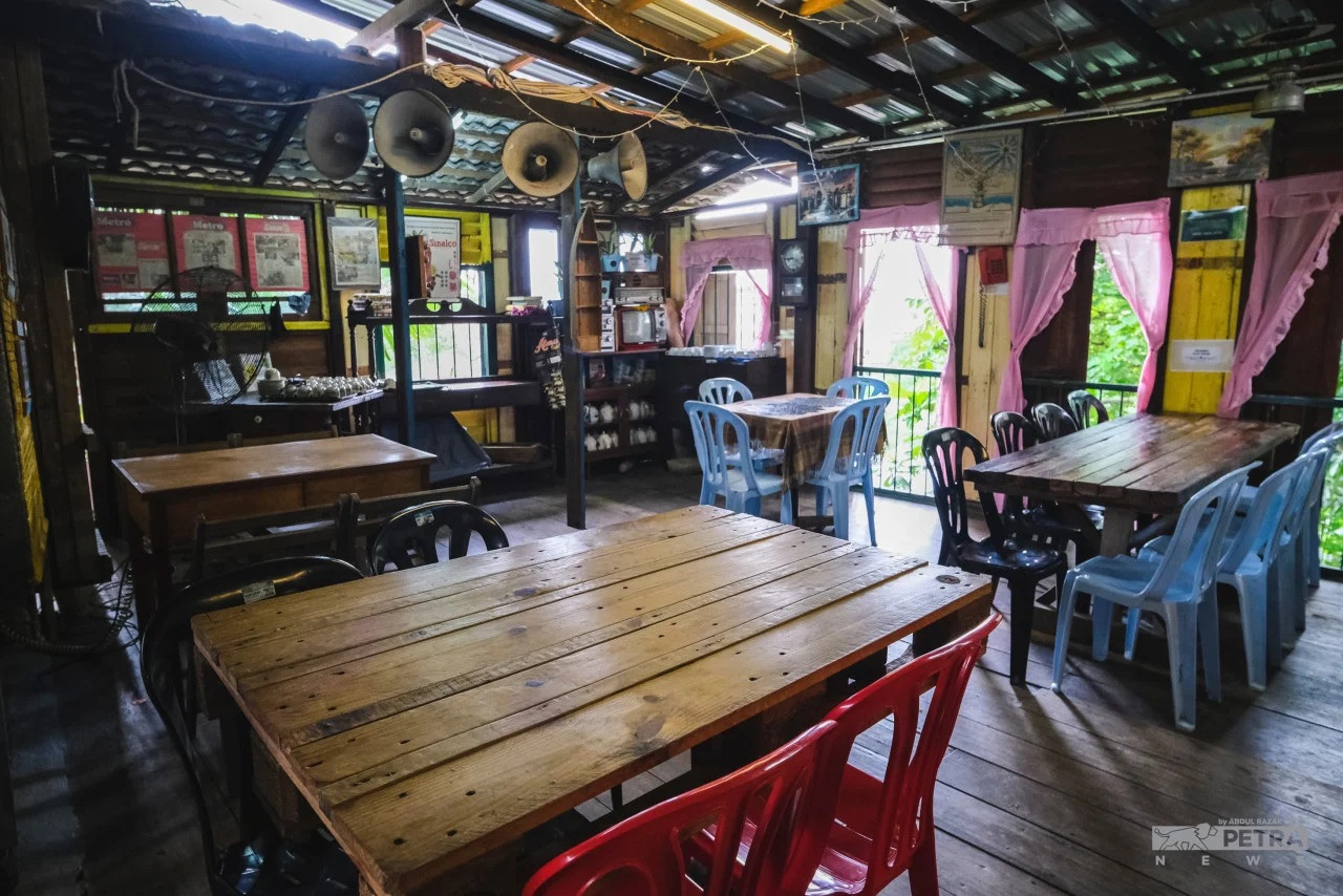 The wooden house has been their outlet from November last year. – ABDUL RAZAK LATIF/ Getaran pic