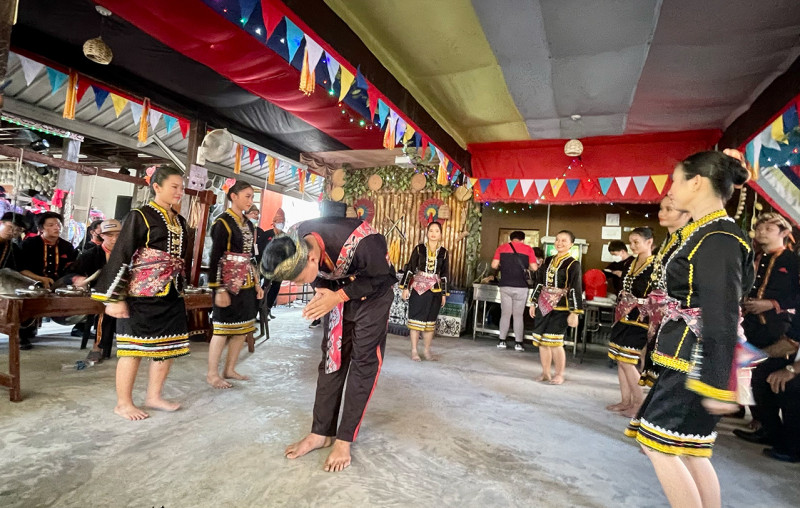 Cultural houses reopen as Kaamatan festival back in full swing