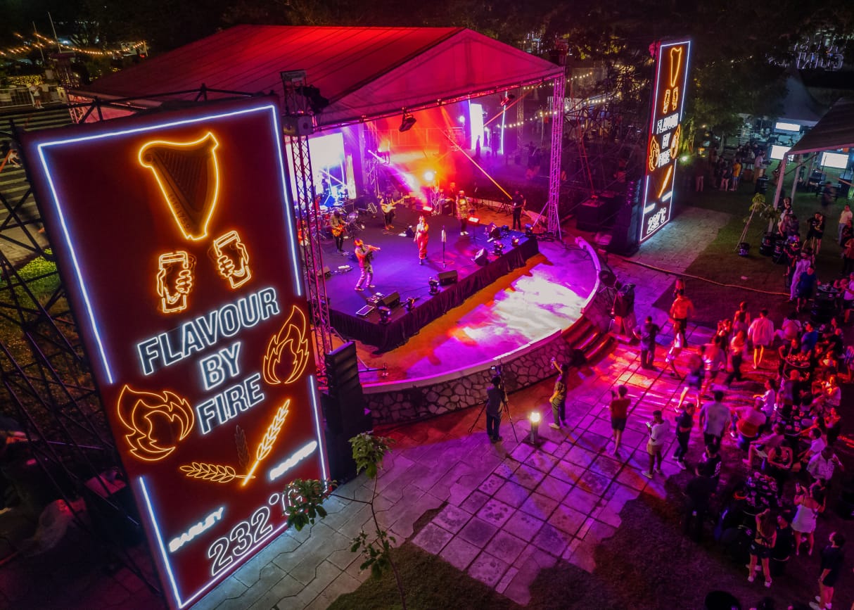 [Above and below] The height of the concert. – Pic courtesy of Sambal Lab Sdn Bhd