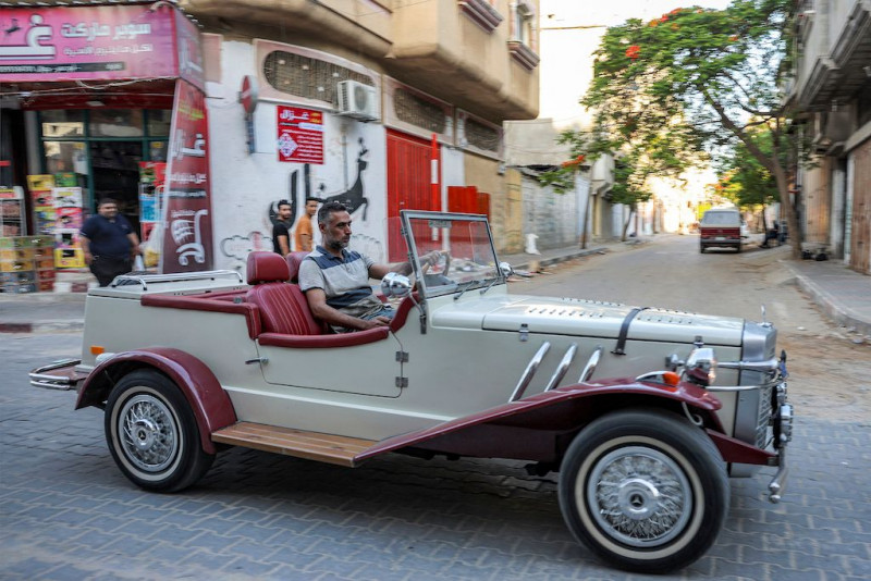 Classic cars back on the road in Gaza City
