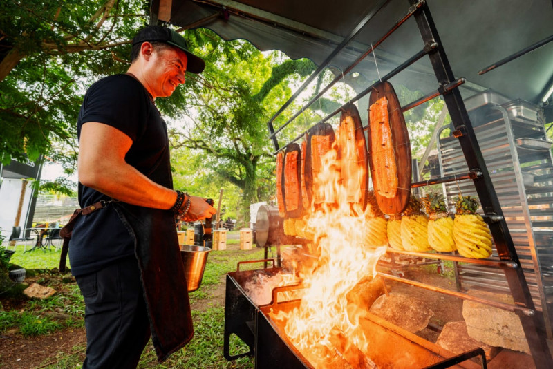 Fort Cornwallis bustles with food, music and stout