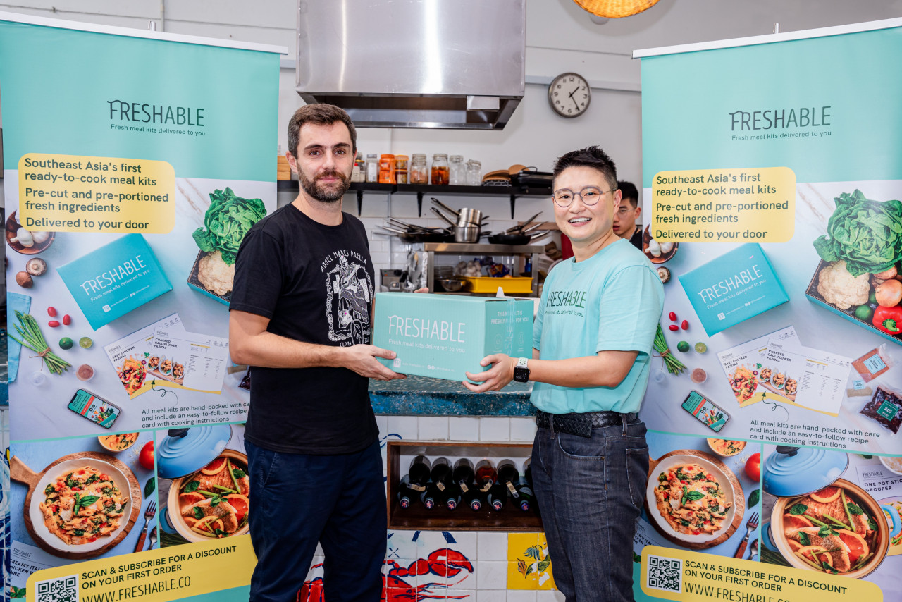 Chef Joao Mole of Olivia Deli and Freshable CEO and co-founder Adeline Tang during the announcement of the collaboration. – Pic courtesy of Freshable
