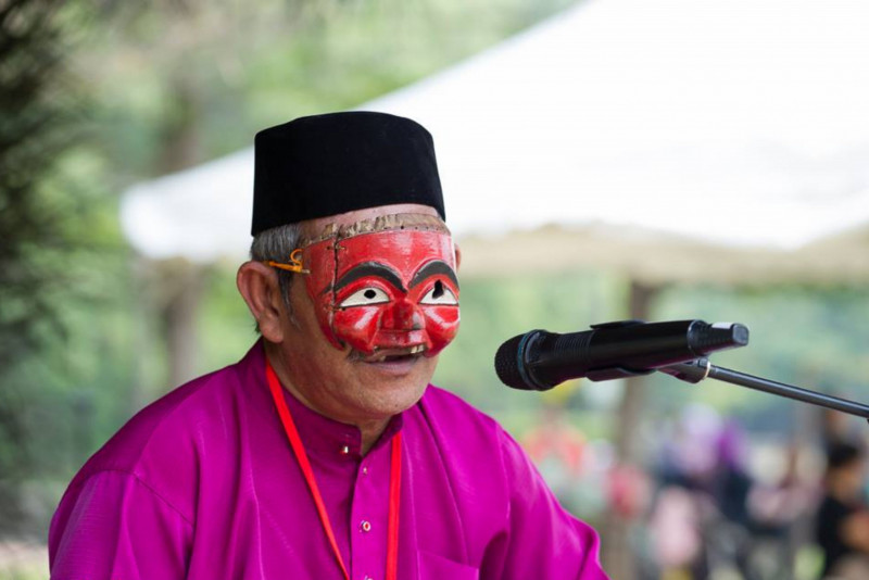 Pusaka brings Awang Batil of Perlis to Esplanade Singapore’s Pesta Raya