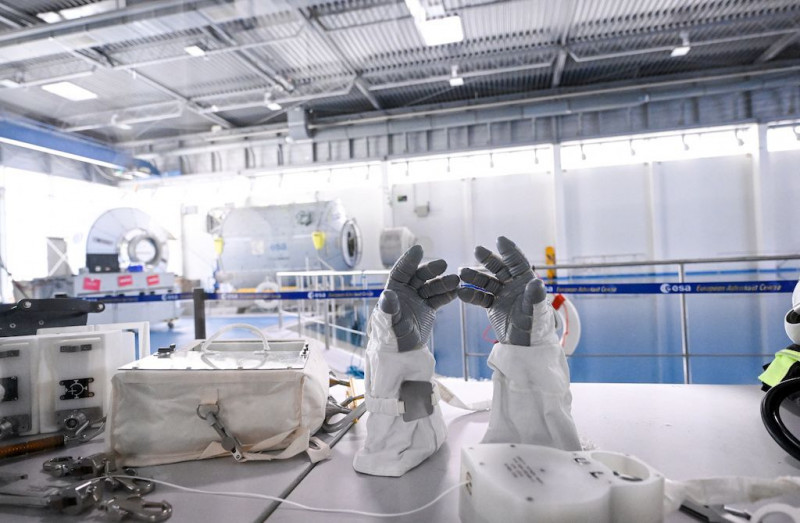Prep in the pool for Europe’s next astronauts