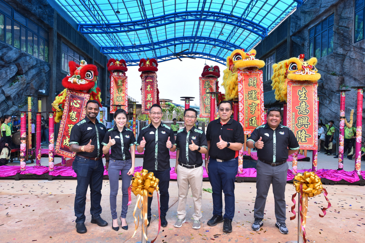 The official soft launch ceremony of SplashMania Waterpark yesterday. – Pic courtesy of Gamuda