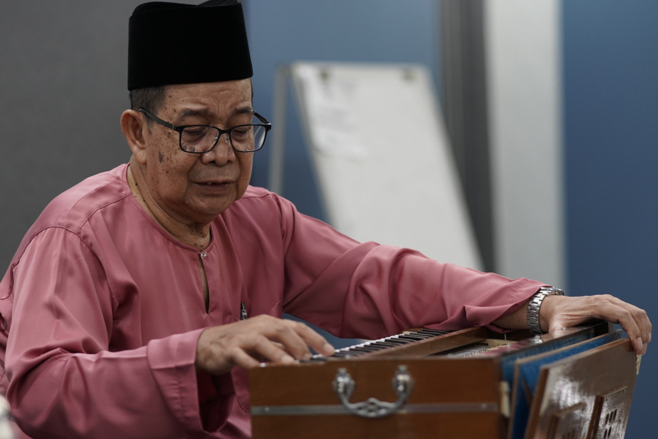 Pak Karim has performed all over the world including in countries such as Turkiye, Holland, Switzerland, India, Dubai and Paris. – Pic courtesy of Pusaka
