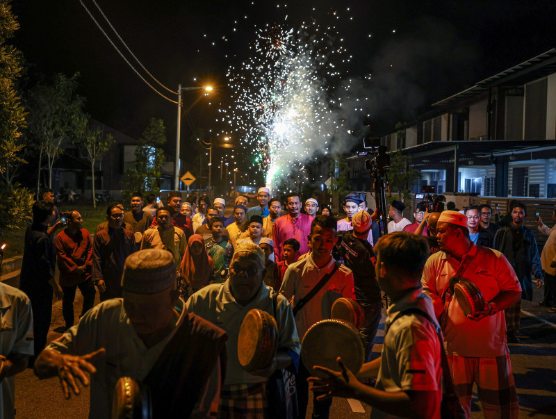 Klebang Putra 1 KRT revives traditional wake-up call for sahur