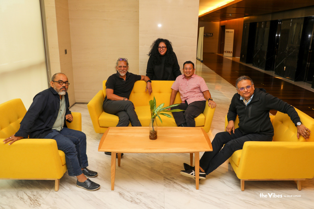 (From left) Zainul, Rocky, Lifestyle editor Shazmin Shamsuddin, Tun Faisal and Terence sharing a light moment after the session. – ALIF OMAR/The Vibes pic