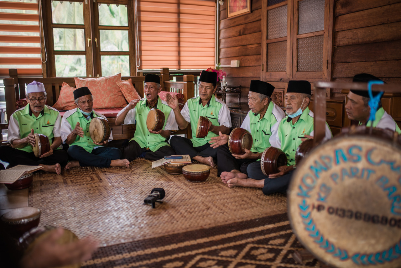 Kompas has managed to revive the Kompang Terontong again with much effort. – Pusaka pic