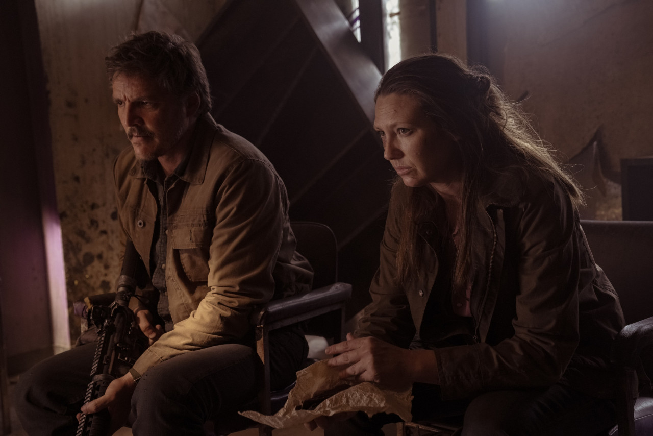 Anna Torv plays Tess, Joel’s fellow smuggler and partner in crime. – Pic courtesy of Warner Bros