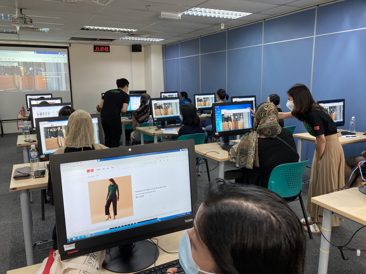 Women entrepreneurs from vulnerable communities taking part in Uniqlo’s Digital Literacy Programme. – Pic courtesy of Uniqlo