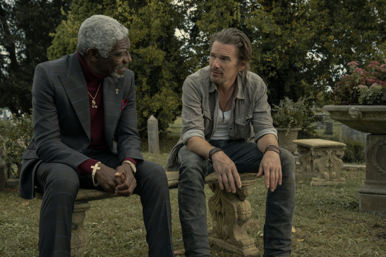 Reverend West (Vondie Curtis Hall) is overseeing the funeral and is nothing but positive about the brother’s father, which is a point of contention for Ray. – Pic courtesy Apple TV+