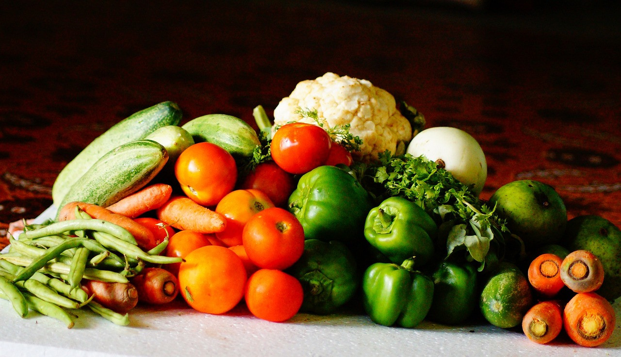 Choose vegetables that keep for longer in the fridge/outdoors such as cucumber, brinjal/aubergines, carrots, ladies’ fingers, bitter/snake gourd/ petola and capsicum/peppers. – Pixabay pic