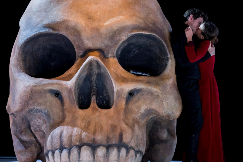 Why English audiences have the toughest time with Shakespeare