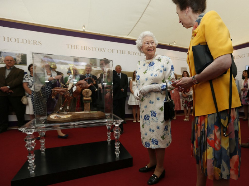 Queen Elizabeth’s favourite brands face losing royal warrant