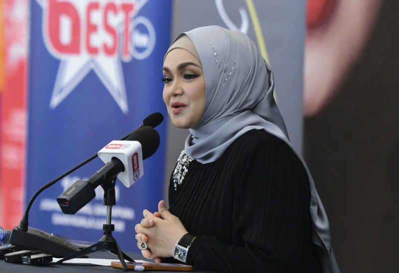 I won’t stop my daughter from becoming a singer: Siti Nurhaliza 