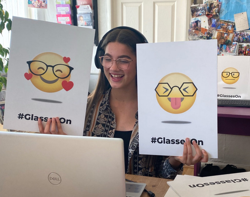 Make glasses cool with new emojis, urges UK schoolgirl