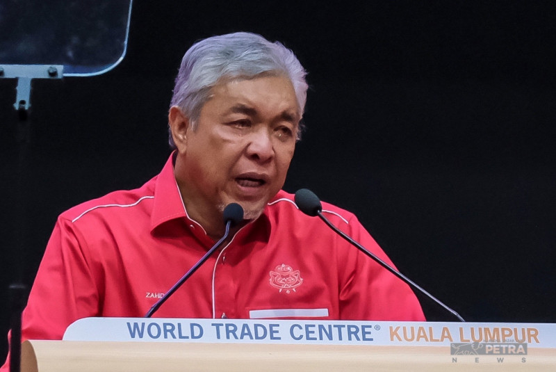 [UPDATED] Zahid denies pushing for GE15 to evade criminal charges