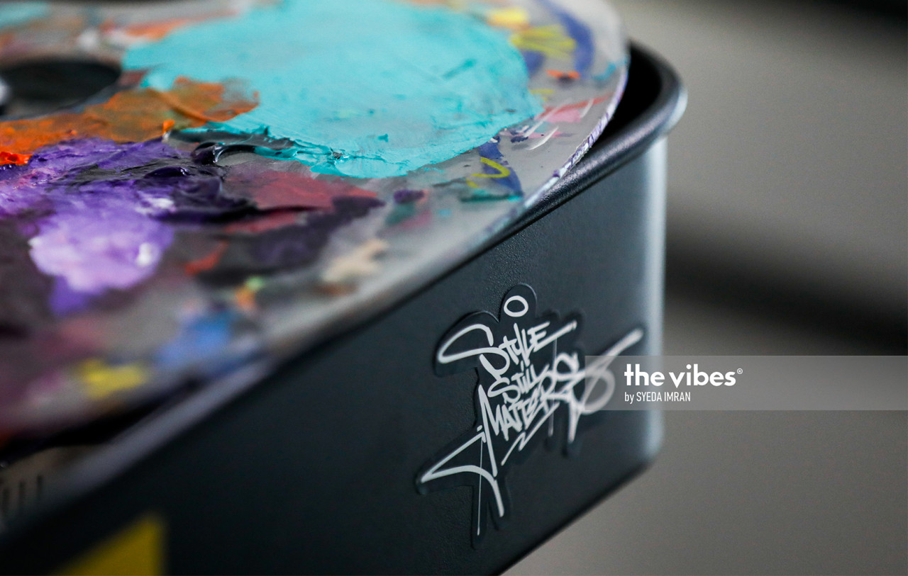 'In those days, in the middle of the night, we had to think fast while finishing up our artwork,' says Abdulrashade. – SYEDA IMRAN/The Vibes