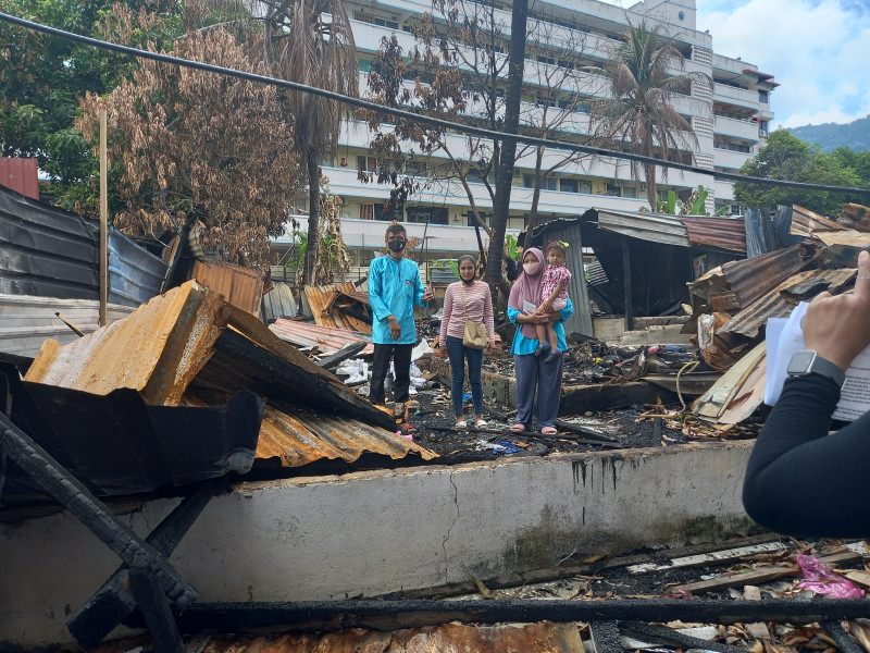 After losing home to blaze, Penang family hope for Raya miracle