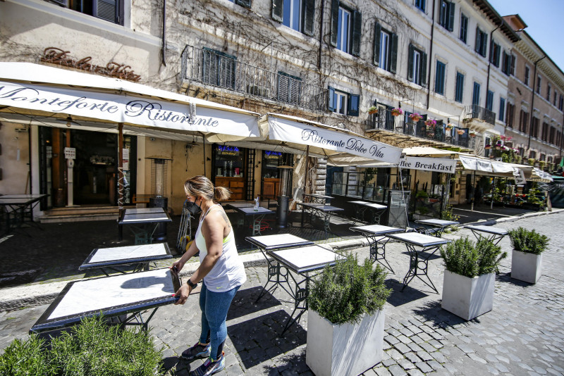 ‘Finally!’: Italy reopens as Parliament debates €220 bil recovery plan