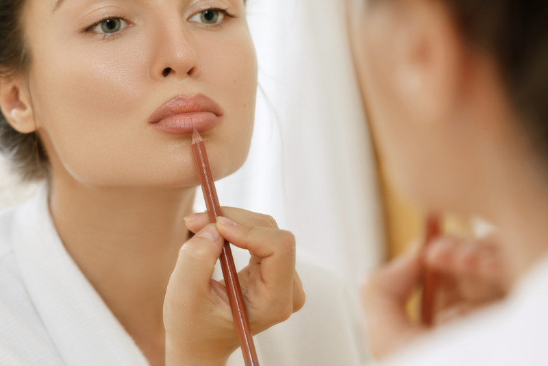 Flying high: The ‘lip wings’ beauty trend explained
