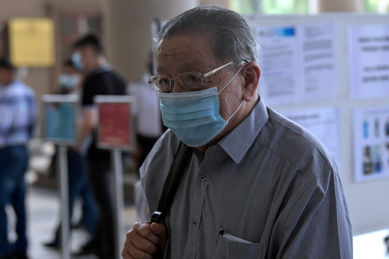 I never lodged report against Apandi over 1MDB scandal, Kit Siang testifies