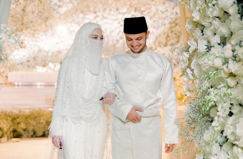 Neelofa, hubby fined RM30,000 for flouting movement curbs