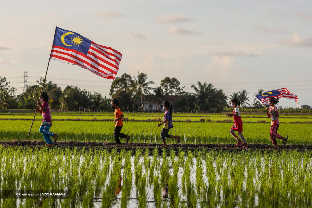 A progressive Malaysia needs the viewpoints of both the old and young. – The Vibes pic