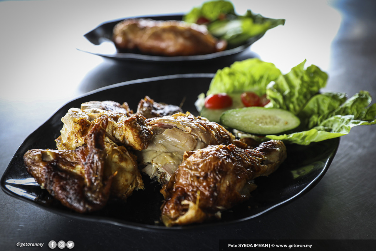 The Go-lek chicken. – Getaran pic