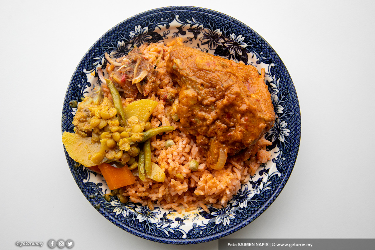 The special menu Nasi Tomato Ayam Ros. – Getaran pic