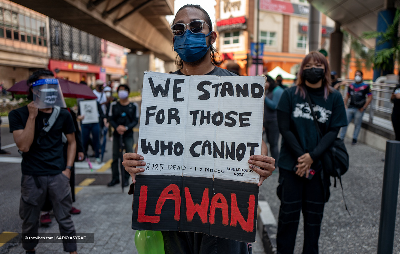 Young people converging near Dataran Merdeka for the Lawan rally recently. – The Vibes pic
