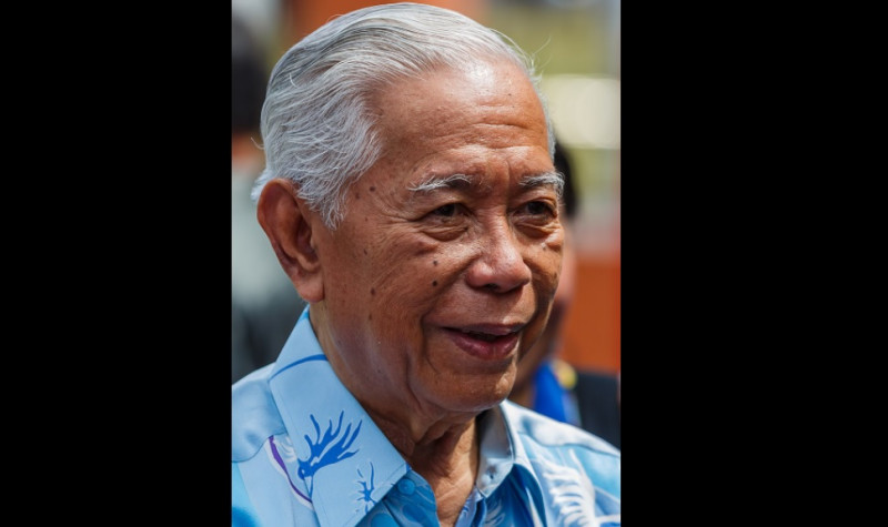 Ex-Sabah governor Sakaran Dandai down with Covid-19