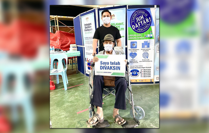 111-year-old Seliman enters M’sia Book of Records as nation’s oldest living man