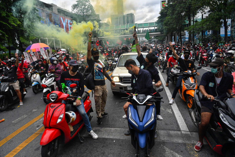 Convoy protests demand Thai PM’s resignation