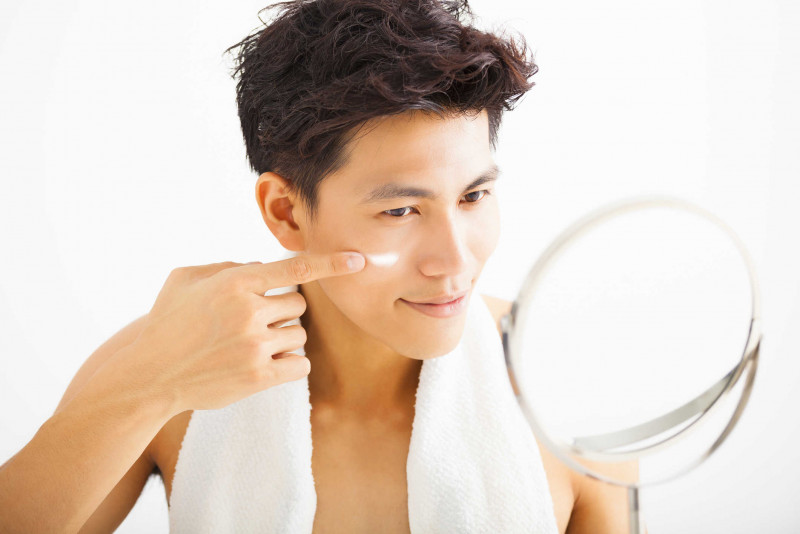 Men’s cosmetics booming among Gen-Z Japanese