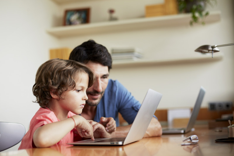 4 tips for parents to protect children from Internet dangers