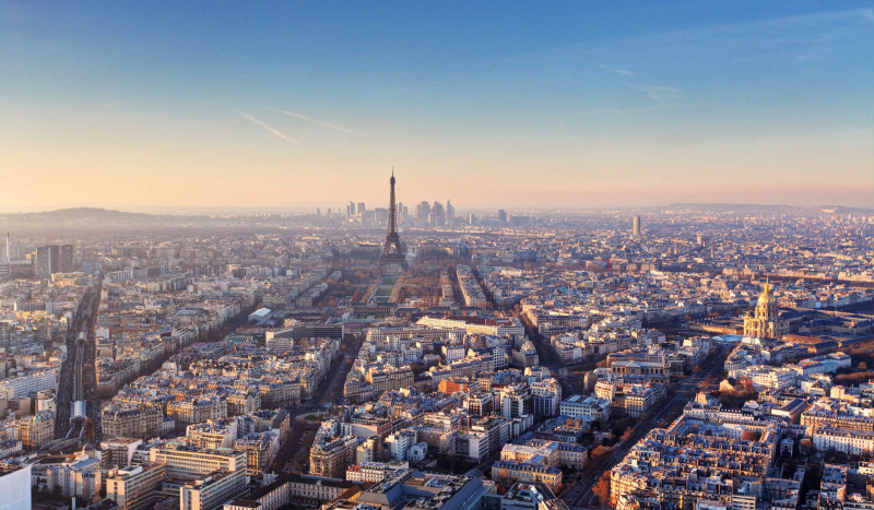 Dark days for tourism in the City of Light