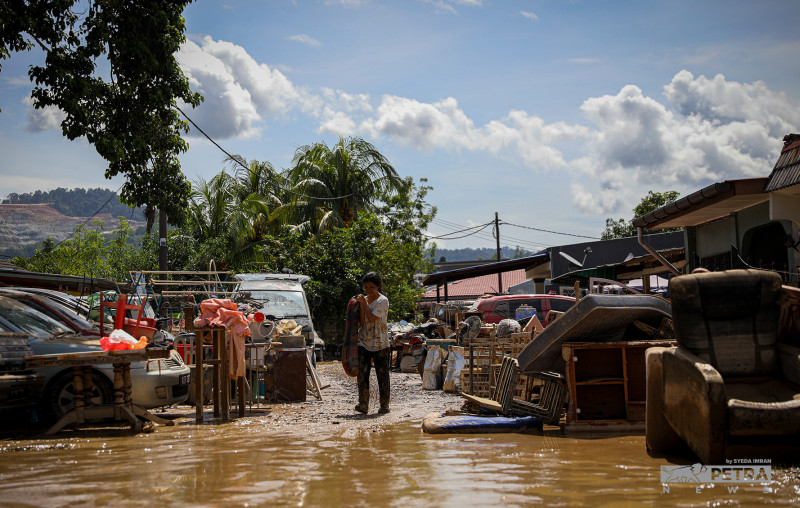 ‘Strong currents, sudden rise in water level made SAR ops in Taman Sri Nanding difficult’