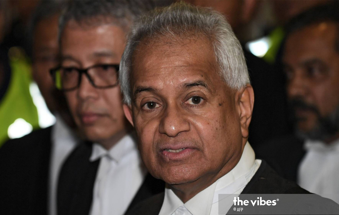 Former attorney-general Tan Sri Tommy Thomas says the public healthcare sector should have worked with the private healthcare sector to distribute the Covid-19 vaccines as soon as they arrived. – The Vibes file pic, July 4, 2021