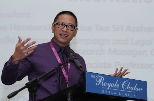 EC deputy chairman Azmi Sharom says the election body remains committed to ensuring the July deadline for 18-year-olds to be registered as voters is met. – The Star Twitter pic, February 19, 2021