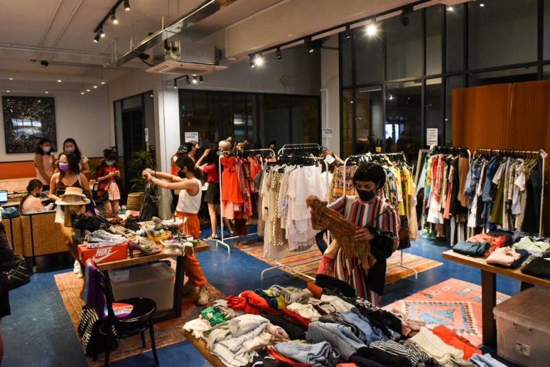Singapore swap shops offer alternative to fast fashion