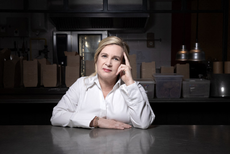 French chef Darroze credits femininity for her 5 Michelin stars