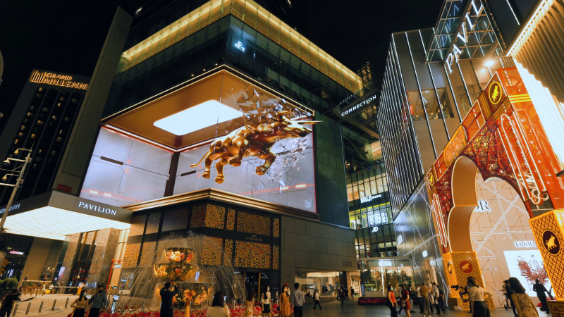 3D Golden Bull charging into Pavilion KL